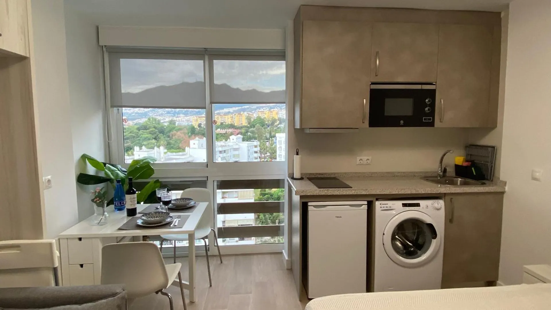 Apartamentos Naciones Playa, Los Molinillos Benalmadena